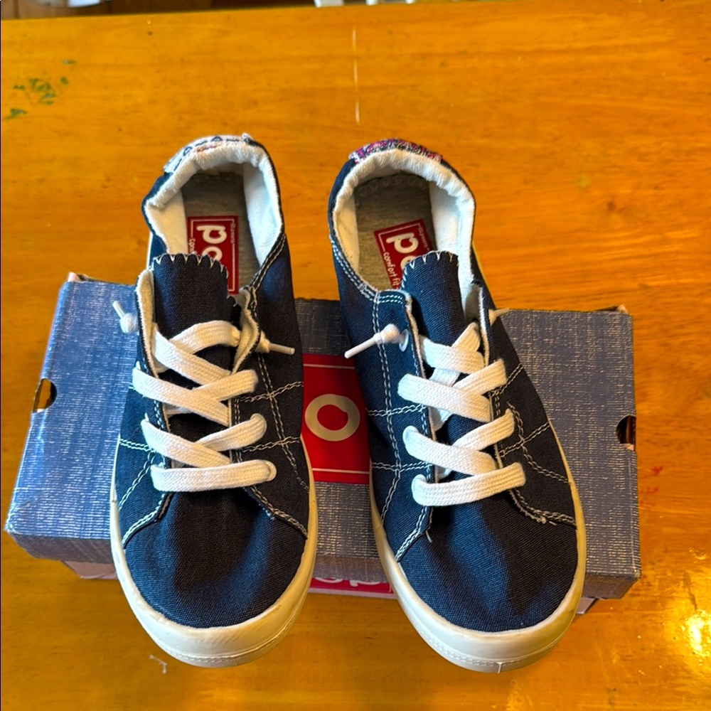 POP Highbar sneakers. Size 10. New in box